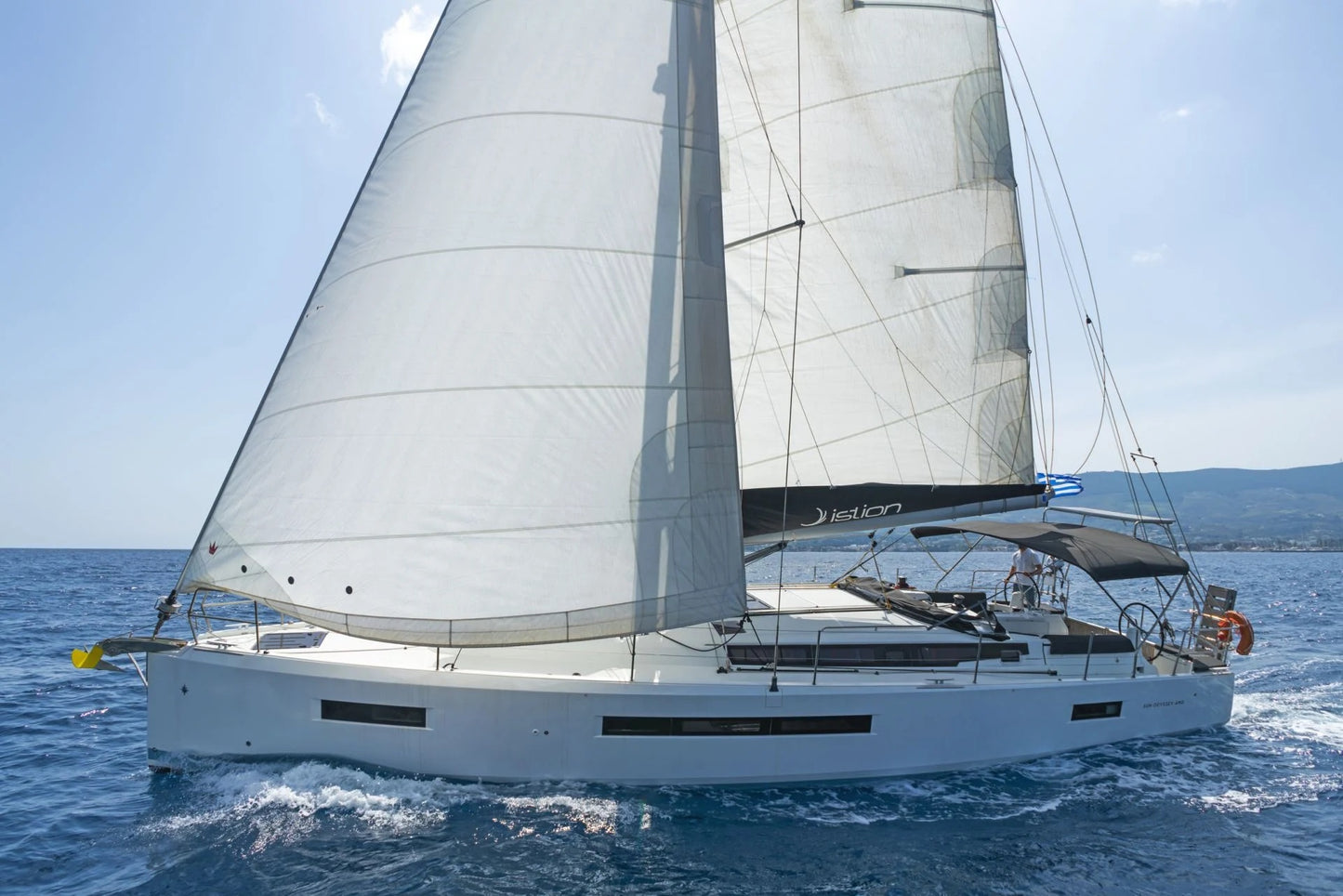 sailing in crete with guests